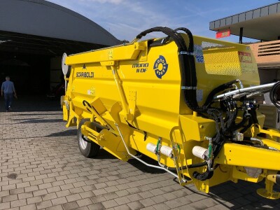 Mikser prikolica Sgariboldi Monofeeder 11 DF