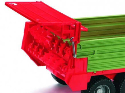 Bruder prikolica za stajsko gnojivo