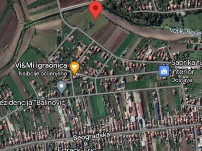 Na prodaju plac povrsine 64 ara, Ugrinovci