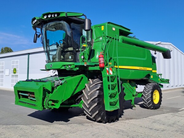 John Deere T560