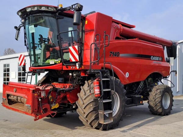 Case 7140 AFS Axial Flow