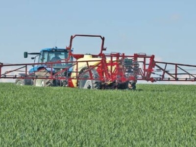 Hardi Navigator vučena prskalica