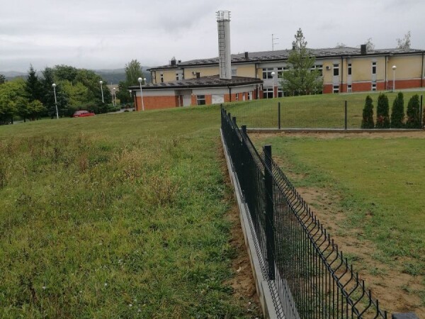 Ogradni paneli i stupovi