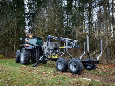 PALMS šumarska prikolica s dizalicom