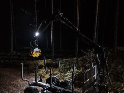 PALMS šumarska prikolica s dizalicom