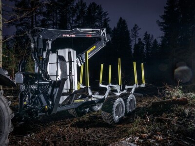 PALMS šumarska prikolica s dizalicom