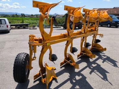 Plug četverobrazdni okretač MORO ARATRI model QRV 16A WARRIOR