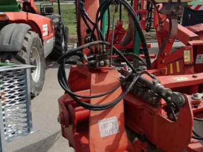 Polovni plug Kverneland LB 5+0