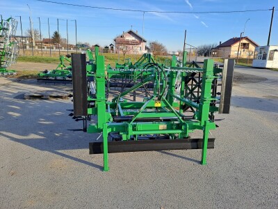 Poluteška drljača sa hidrauličnim podizanjem krila, radni zahvat 3.30, PN/ŠK