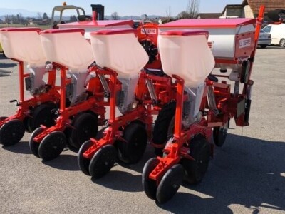 Pneumatska sijačica za kukuruz La Terre