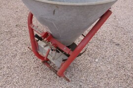 Pocinčani rasipač od 500 litara