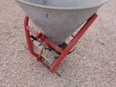 Pocinčani rasipač od 500 litara