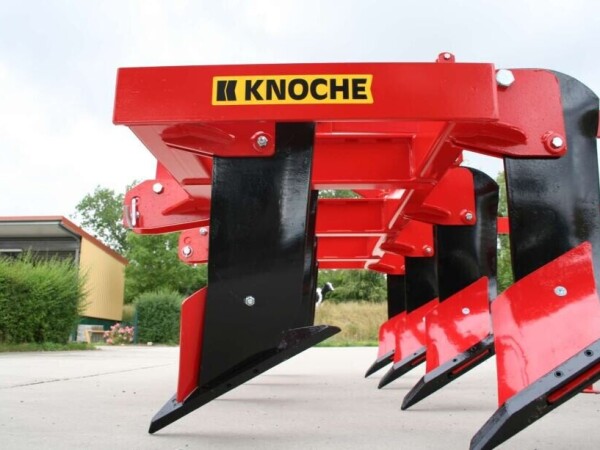 Podrivač Knoche Bison 300