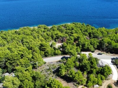 Poljoprivedno zemljište 11.120 m2 - Lovrečina (Brač)