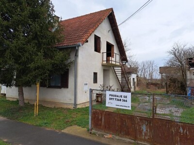 Poljoprivredno zemljište - Ernestinovo