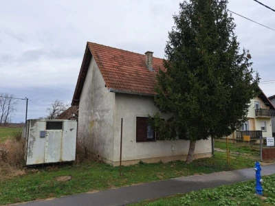 Poljoprivredno zemljište - Ernestinovo
