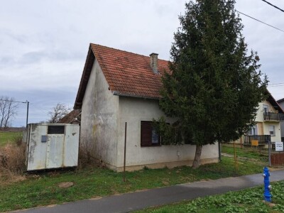 Poljoprivredno zemljište - Ernestinovo