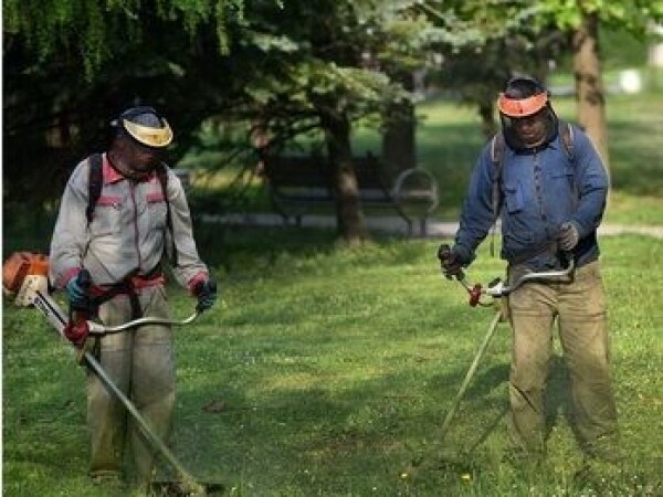Potrebni radnici na održavanju zelenih površina