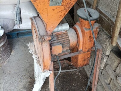 Prekrupač krunjač Prekrupac krunjac