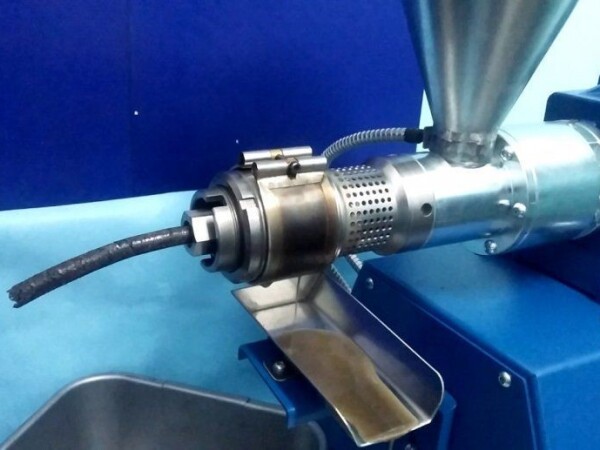 Preša za hladno prešanje ulja ,Novo,1.5KW