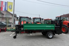 Prikolica Razbacivač Stajskog Gnojiva 4 t