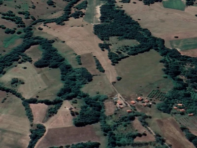 Prodaje se 15 ari u Tometinom Polju