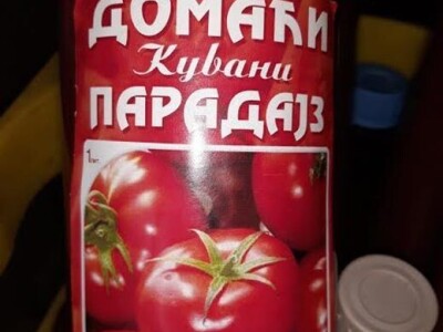 Prodajem kuvani paradajz