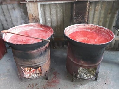 Prodajem kuvani paradajz