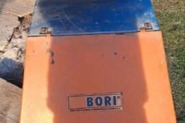 Mlin čekićar sa spremnikom