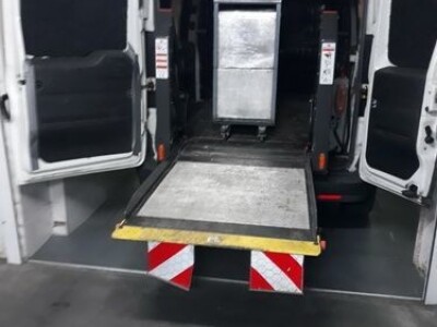 Prodajem rampu DHOLLANDIA DH-P2.04 nosivost 450 kg.