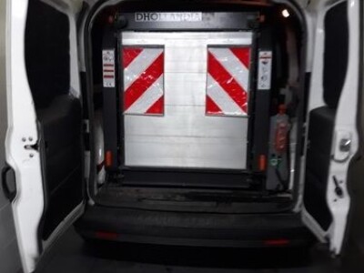 Prodajem rampu DHOLLANDIA DH-P2.04 nosivost 450 kg.