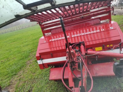 Prodajem samoutovarnu prikolicu pottinger 30 kubika