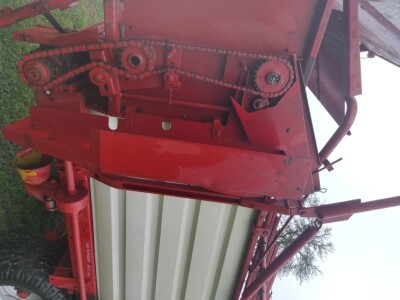 Prodajem samoutovarnu prikolicu pottinger 30 kubika