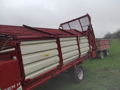 Prodajem samoutovarnu prikolicu pottinger 30 kubika