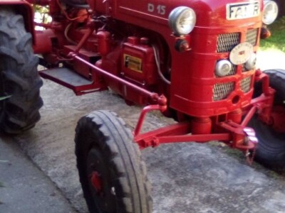 PRODAJEM TRAKTOR FAHR D 15