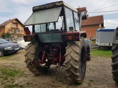 Prodajem Traktor INTERNACIONAL 1982.g. 80KS
