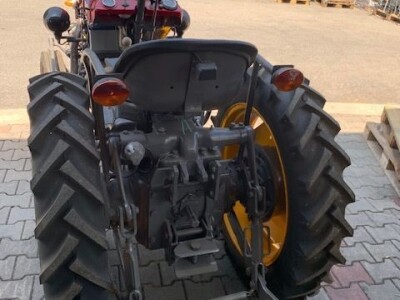 PRODAM TRAKTOR STEYR