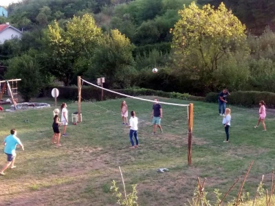 Proslave na otvorenom