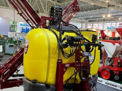 Prskalica AGRIONAL ALFA D10 - 1000 litara - 15 m grane