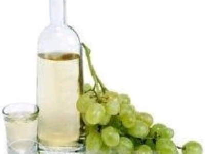Rakija i vino na prodaju