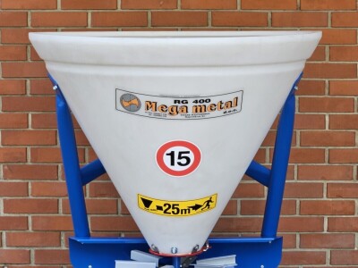 Rasipač mineralnog gnojiva 400 (RG)