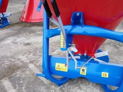 RASIPAČI MINERALNOG GNOJIVA 300, 400, 500L, NOVO, GARANCIJA