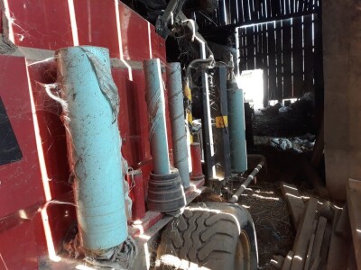 Rolo balirka New Holland 548 combi