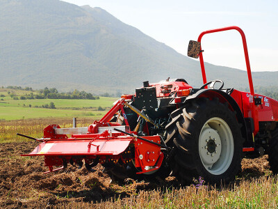Traktorske freze s bočnim pomakom