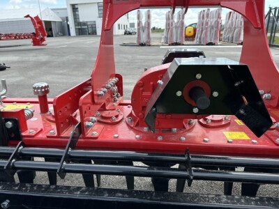 ROTODRLJAČA TEŠKA 250 i 300 S PACKER VALJKOM