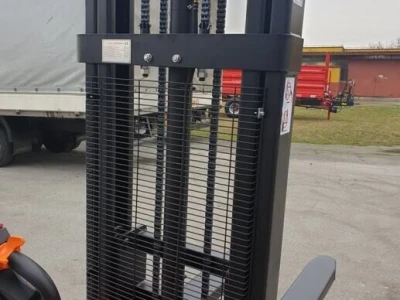 Ručni električni viličar 1500kg/ 2,5m