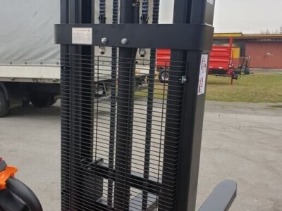 Ručni električni viličar 1500kg/ 2,5m