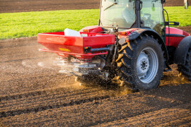 Postani rukovatelj poljoprivrednim strojevima i priključcima - besplatno!