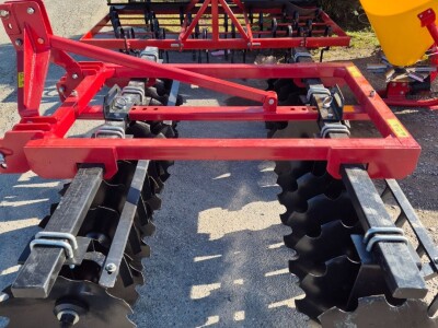 Poljoprivredni priključci. Novi sa dostavom. Plug. Tanjurača. Sjetvospremac. Drljaca. Atomizer. Malčer. Freza. Plug. Rotodrljaca. Mini bager.Sadilice. Cijepac.Mini damper. Prikolice.