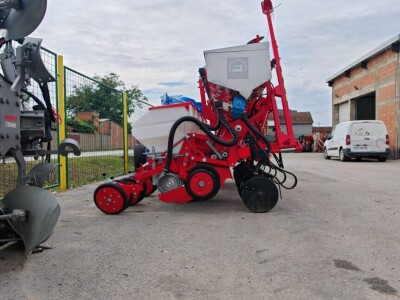 Sijačica Pneumatska MAJEVICA 6RR/6RK